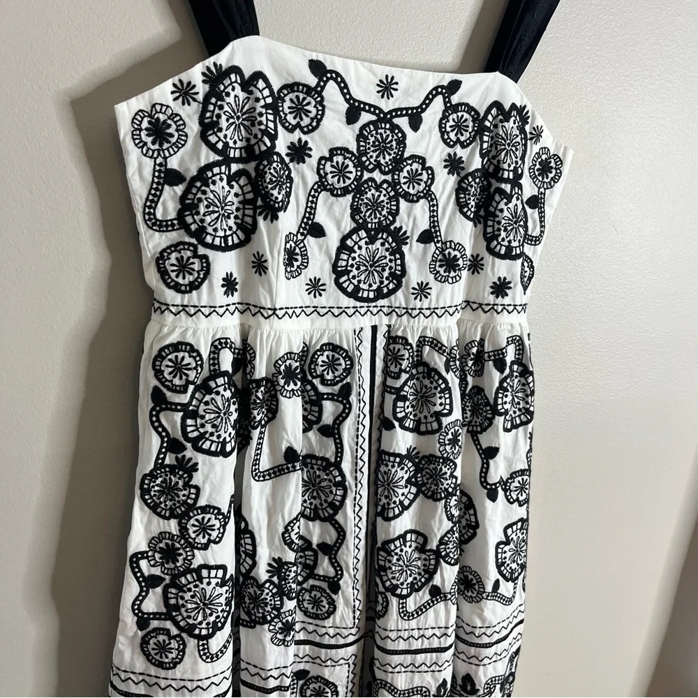 Johnny Was Size XS Mel Embroidered Mini Dress Black White A-line J16 - Picture 2 of 10